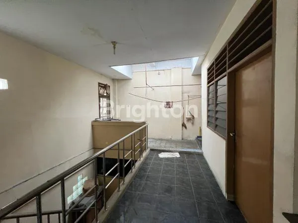 image RUMAH 2 LANTAI SIAP HUNI KARANG ANYAR (5)