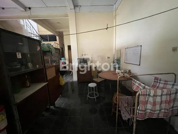 image RUMAH 2 LANTAI SIAP HUNI KARANG ANYAR (8)