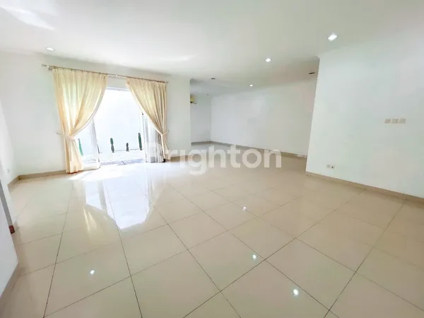 image DIJUAL RUMAH MEWAH SIAP HUNI DI JAGAKARSA (5)