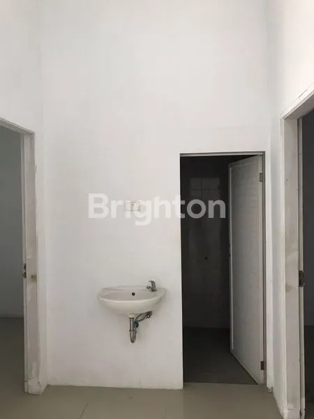 image RUMAH DI PERUMAHAN ROYAL MARELAN (5)