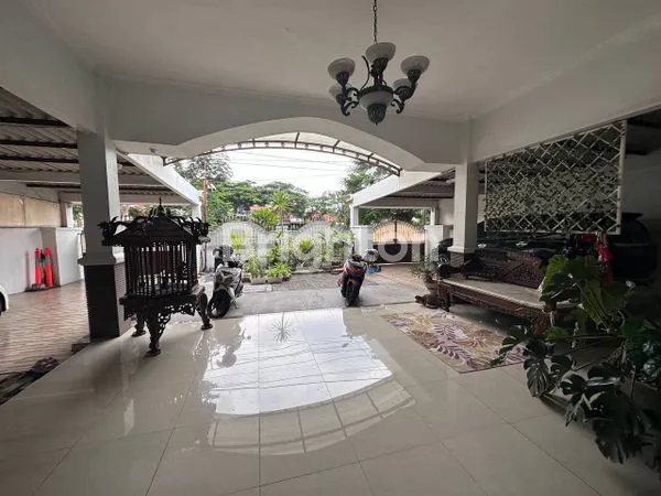 image RUMAH MANYAR TIRTOMOYO TOMPOTIKA DEKAT KERTAJAYA, DHARMAHUSADA (2)