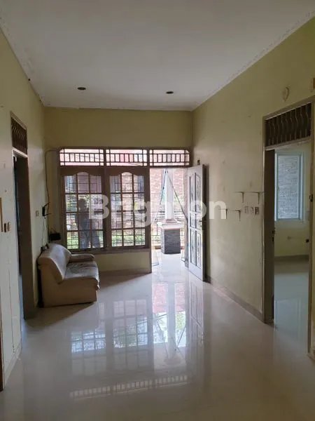 image RUMAH HOOK 2 LANTAI SIAP HUNI DI PERUMAHAN PONDOK TIMUR INDAH MUSTIKASARI - MUSTIKA JAYA KOTA BEKASI (4)