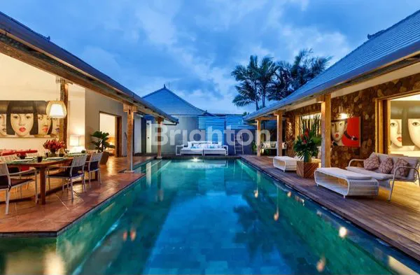 image EKSKLUSIF VILLA FOR RENT - 3 BEDROOM (8)