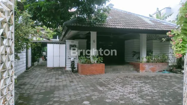 image RUMAH RESORT TENGAH KOTA SURABAYA (1)