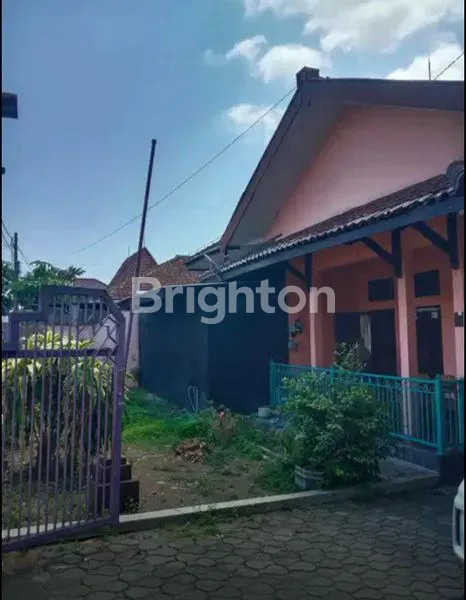 image RUMAH LUAS SOROWAJAN DEKAT PLAZA AMBARUKMO (3)