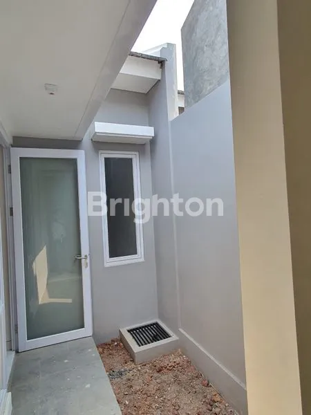 image RUMAH PARAMOUNT PETAL TIPE CANNA LEBAR 8 ADA MEZZAINE (5)