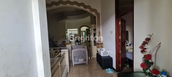 image HARGA SPESIAL RUMAH 3 LANTAI 2 SISI DI BUKIT SARI SEMARANG (5)