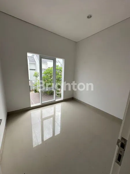 image *RUMAH CLUSTER 2 LANTAI PERUMAHAN PERMATA PARKVIEW DI KARTASURA* (7)