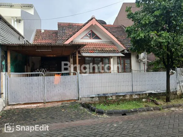 RUMAH 2 LANTAI DI KEMANG PRATAMA BEKASI DEKAT KE TOL BEKASI BARAT