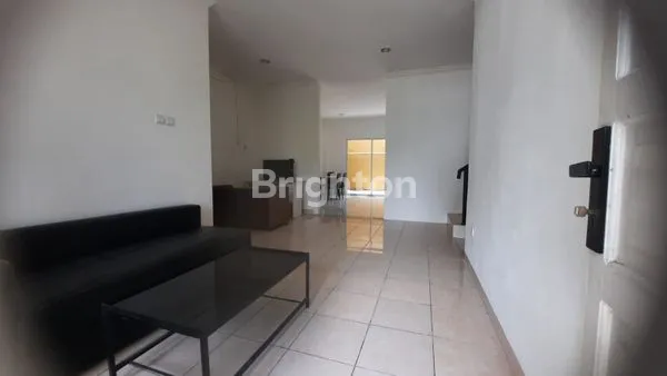 image RUMAH 2 LANTAI COCOK UNTUK KANTOR DI DALAM.PERUMAHAN ELIT BALIKPAPAN BARU (4)