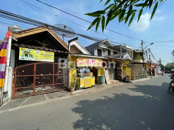 image JUAL RUMAH 1,5 LANTAI DAN RUANG USAHA STRATEGIS DI KLENDER - DUREN SAWIT JAKARTA TIMUR, TURUN HARGA (8)