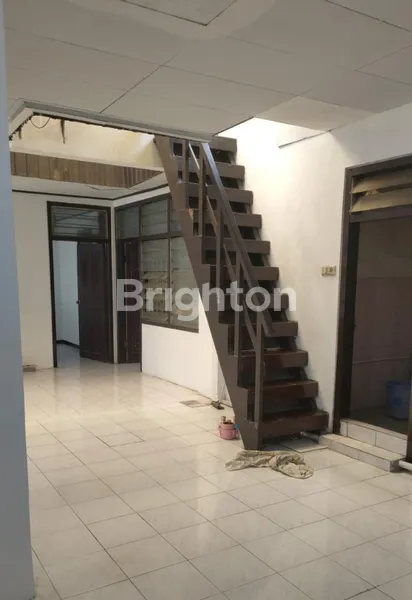 image SPECIAL PRICE RUMAH HITUNG TANAH SIAP HUNI DARMO PERMAI UTARA  (5)