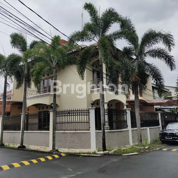 image JUAL CEPAT RUMAH DI HOOK DEKAT GREEN LAKE (1)