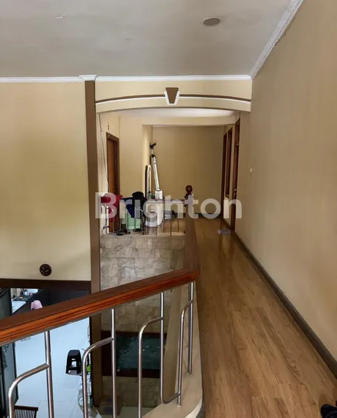 image RUMAH USAHA NOL JALAN RAYA DARMO PERMAI SANGAT STRATEGIS  (6)