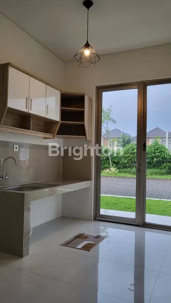 image DIJUAL RUMAH GREENLAND MENGANTI SURABAYA (3)