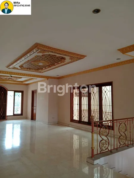 image 156. DIJUAL CEPAT RUMAH 2 LANTAI BINTARO JAKARTA SELATAN SIAP HUNI   (5)