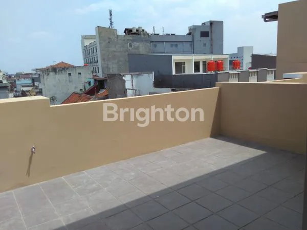 image RUKO 2.5 LANTAI PREMIUM LOKASI EMAS KEBONJATI - AREA TEKSTIL (1)