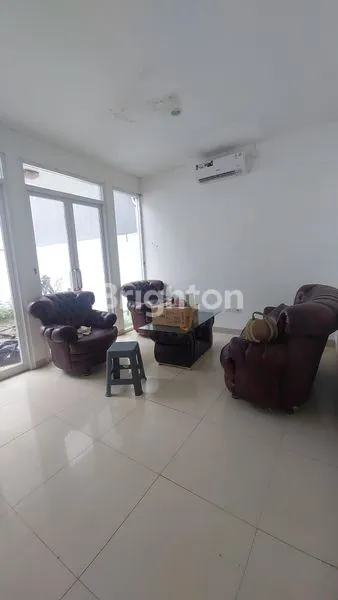 image DISEWAKAN RUMAH CANTIK DI CANARY FULL FURNISH ALAYA SAMARINDA (1)