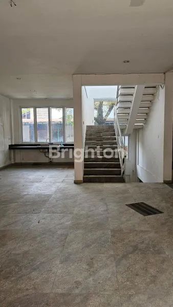 image 5BR MINIMALIS VILLA WITH AYUNG RIVERVIEW AND BIG ROOFTOP NEAR LIVING WORLD (3)