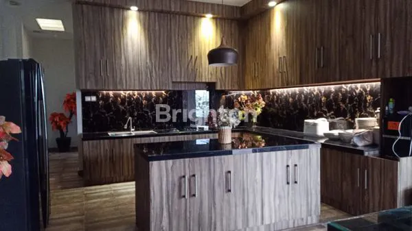 image RUMAH MEWAH INDAH KOTA BALIKPAPAN (5)