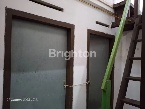 image DIJUAL DISEWAKAN RUMAH 3 KAMAR. TULUNGAGUNG KOTA. AKSES MOBIL (6)