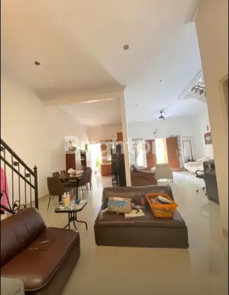 image RUMAH NYAMAN 2 LANTAI DALAM KOMPLEK PERUMAHAN DUREN SAWIT (3)