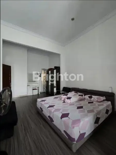 image RUMAH NYAMAN 2 LANTAI DALAM KOMPLEK PERUMAHAN DUREN SAWIT (7)