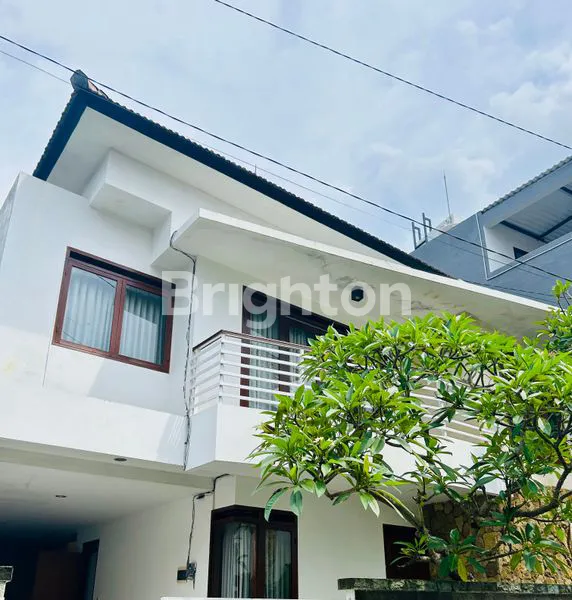 image VILLA LOCATED IN THE PEACEFUL AND COMFORTABLE AREA OF PADANG GALAK (1)