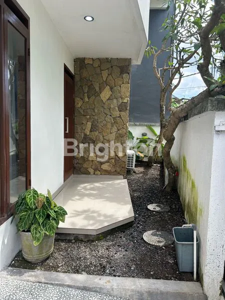 image VILLA LOCATED IN THE PEACEFUL AND COMFORTABLE AREA OF PADANG GALAK (2)