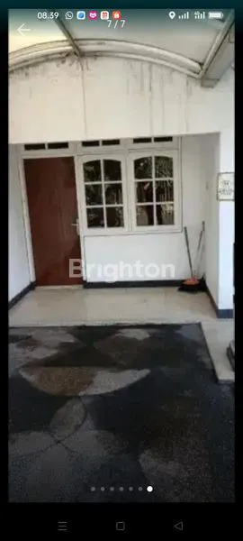 image RUMAH LOKASI SANGAT STRATEGIS (2)