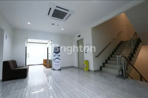 image GEDUNG OFFICE TOWER DI SURABAYA SELATAN (3)