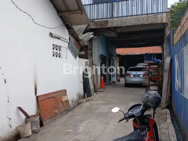image RUMAH DAN KIOS DI JUAL DI SRENGSENG KEMBANGAN KEBON JERUK JAKARTA BARAT (4)