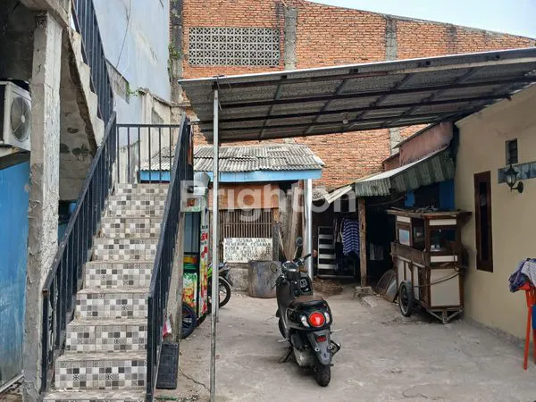image RUMAH DAN KIOS DI JUAL DI SRENGSENG KEMBANGAN KEBON JERUK JAKARTA BARAT (5)