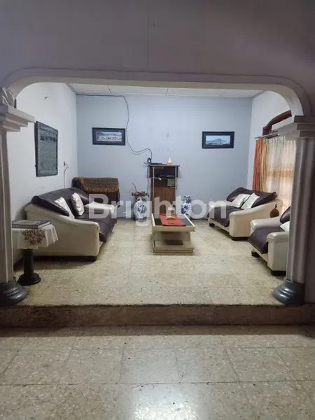 image RUMAH BAGUS TINGKAT 3 SIAP HUNI (2)