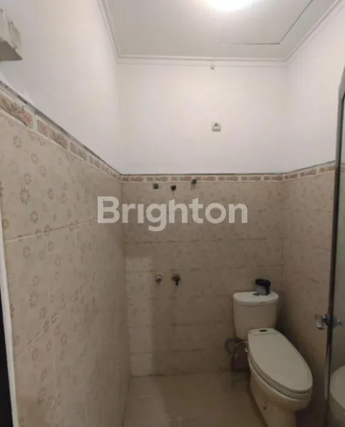 image RUMAH DEKAT PAKUWON CITY, ITS, KERTAJAYA, RAYA MERR (7)