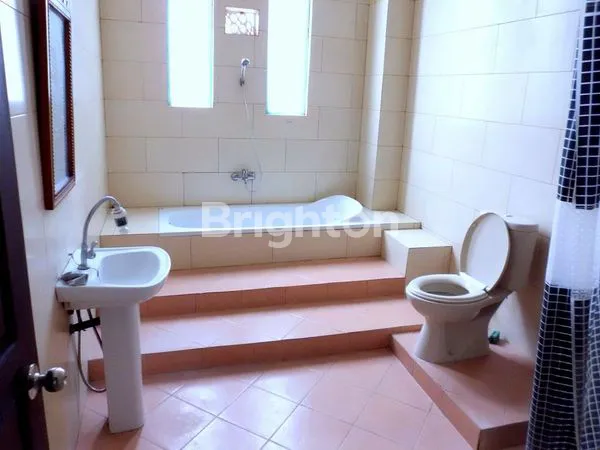 image BIG HOUSE 6BR BIG POOL 3 FLOOR WITH BALCONIES OFFERING STUNNING VIEW (7)