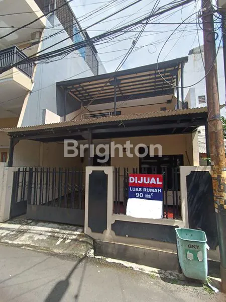 image RUMAH SIAP HUNI DI TANJUNG DUREN JAKARTA BARAT (1)