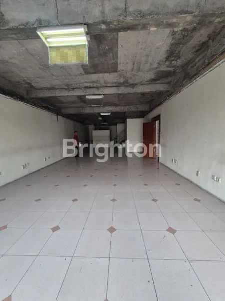 image RUKO 3 LANTAI MAINROAD KARAPITAN (6)