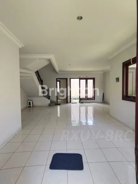 image HUNIAN NYAMAN & STRATEGIS DI SURABAYA BARAT - HARGA NEGO! (4)