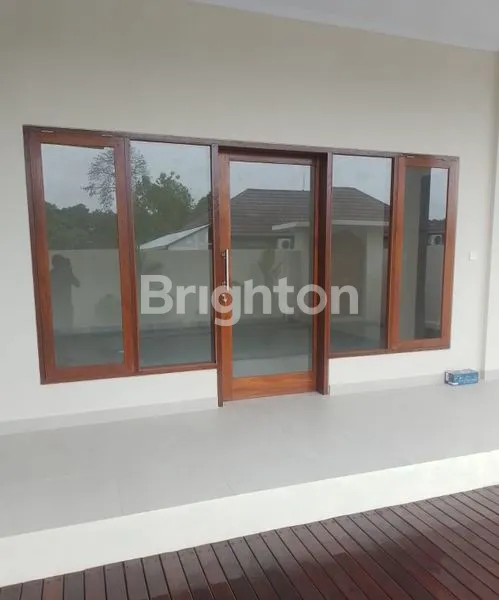 image NEW BRAND VILLA 3 BEDROOM CHEAP IN PADONAN CANGGU (5)