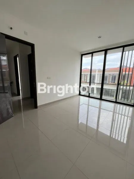 image RUMAH PIK2 8X12,5 LUAS 100M (3)