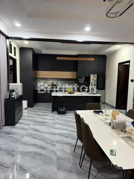 image RUMAH MEWAH DARI 7M JADI 6M ADA KOLAM RENANG LOKASI STRATEGIS DI DEPOK (6)