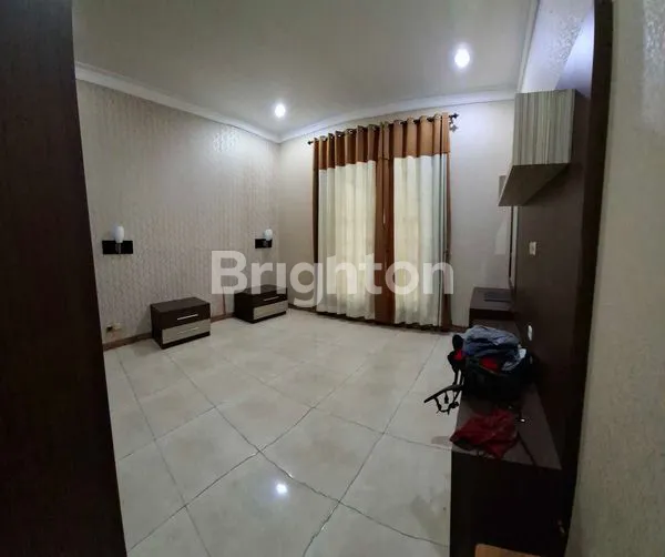 image RUMAH MEWAH 7 KT DI KELAPA GADING (7)