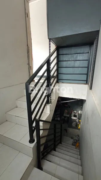 image RUMAH GUNUNG ANYAR SURABAYA (2)