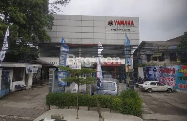 SHOWROOM YAMAHA SOEKARNO HATTA