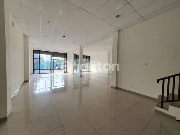 image RUKO GANDENG 3,5  LANTAI PINGGIR JALAN (2)