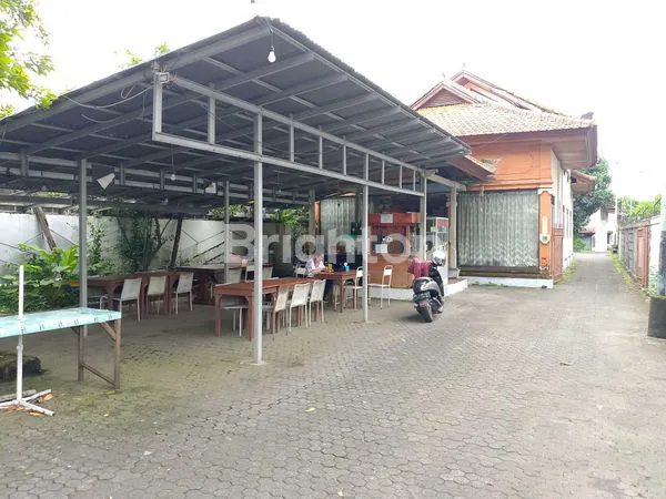 image TANAH + BANGUNAN DI JALAN RAYA KUTA (1)