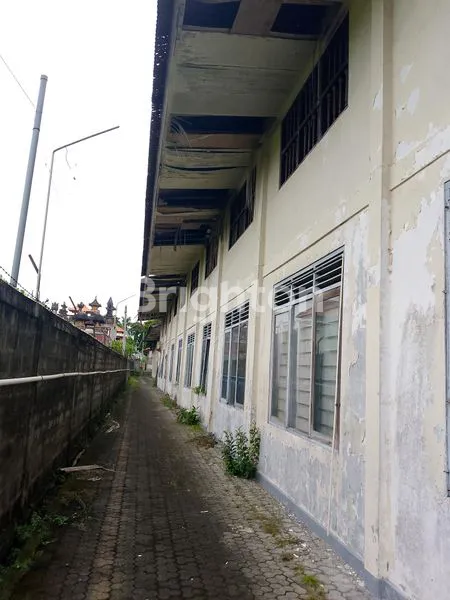 image TANAH + BANGUNAN DI JALAN RAYA KUTA (6)