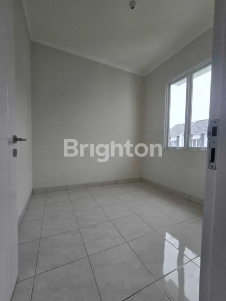 image RUMAH 2 LANTAI SIAP HUNI DALAM CLUSTER PERUMAHAN ELIT GRAND CITY (4)