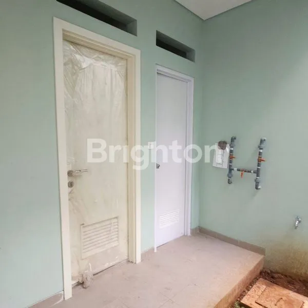 image RUMAH SIAP HUNI 2 LANTAI STRATEGIS (5)